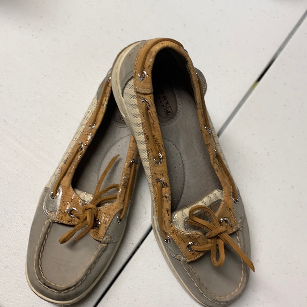 Sperry Topsider (boat) shoes women’s size 7 in excellent used condition